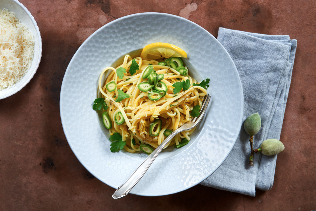 Gruene-Mandeln-Spaghetti-Zitronensauce-sz-magazin-probier-doch-mal-foodfoto-foodundtext